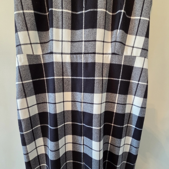 MaxMara Women's Wool Plaid Fall Winter Midi Sleeveless Professional Dress Sz 14 - Picture 8 of 16